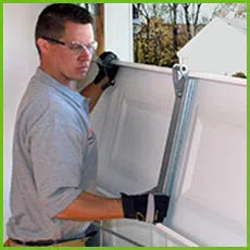 Garage Door Shop Repair Escondido, CA 442-243-9001